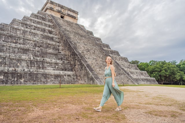 Tourist visiting El Castillo, Chichen Itza