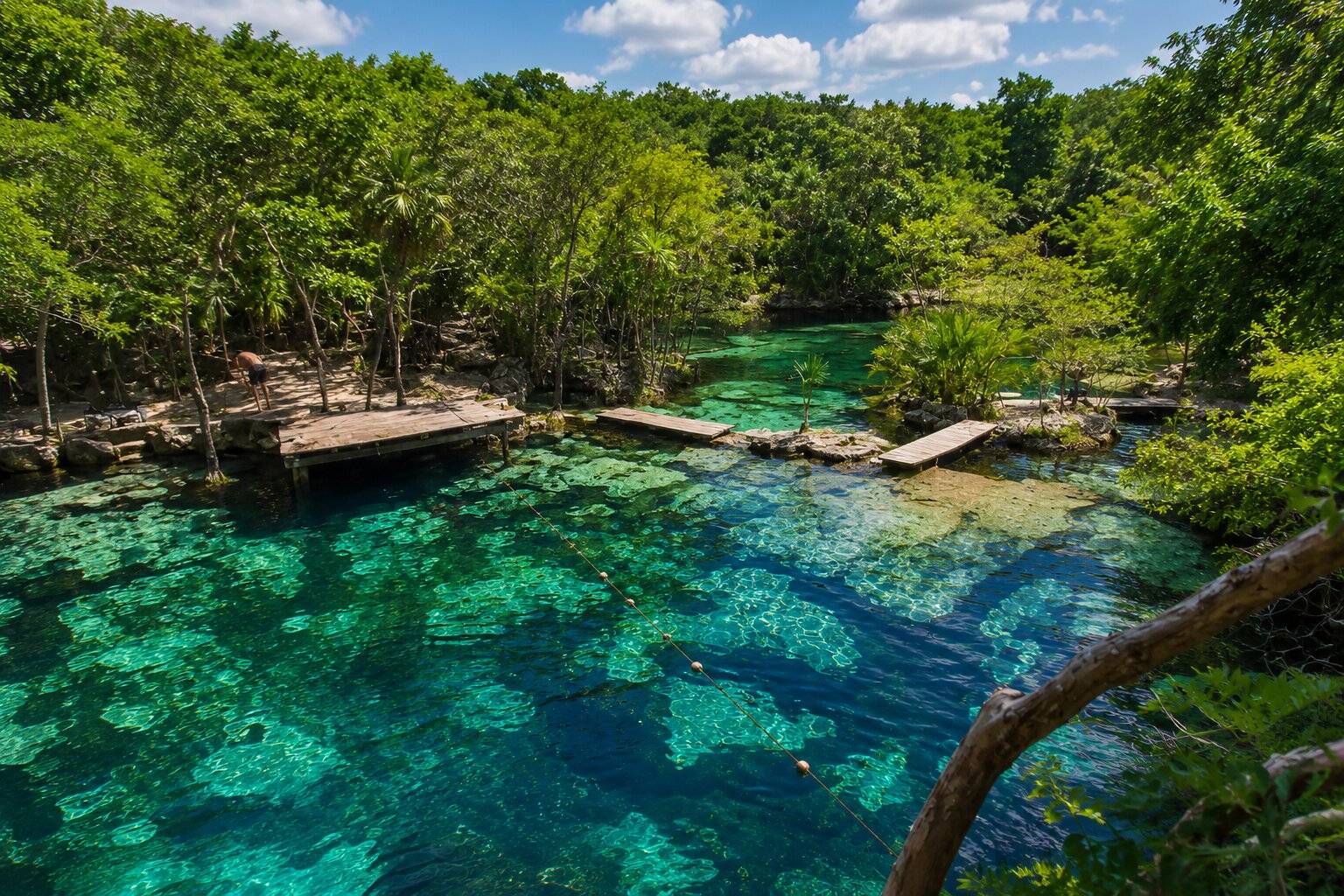 Cenote Azul